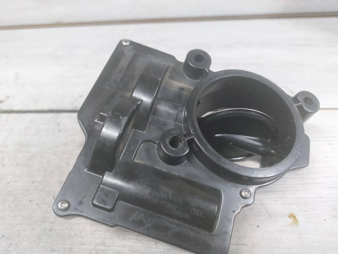 дроссельная заслонка Volkswagen Golf 5