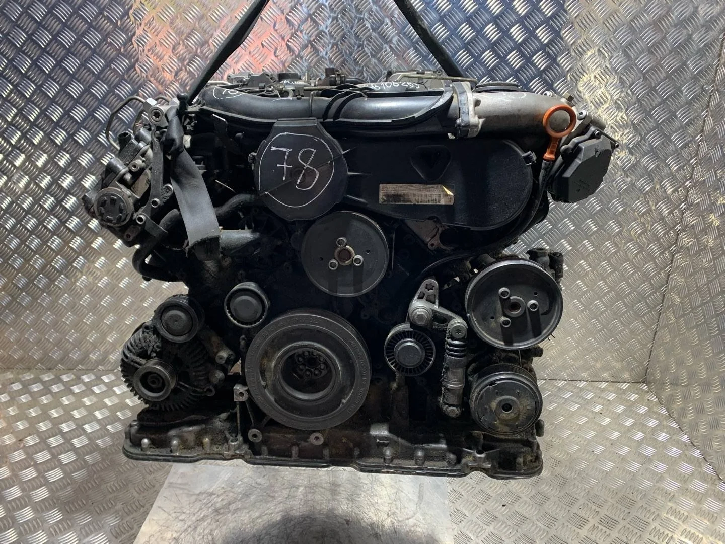 двигатель Audi A8 D3/4E