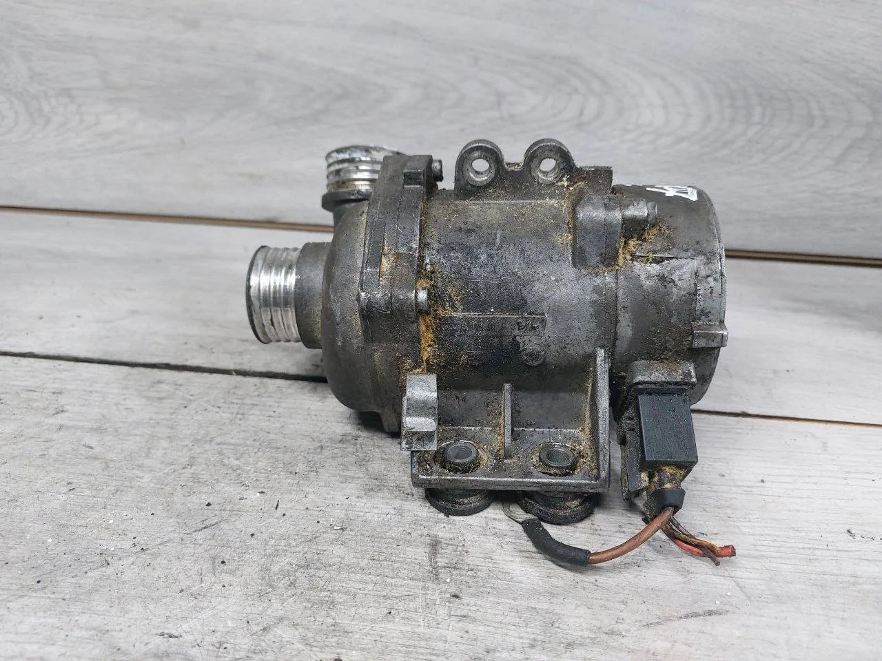 водяная помпа BMW 3 E90/E91/E92/E93