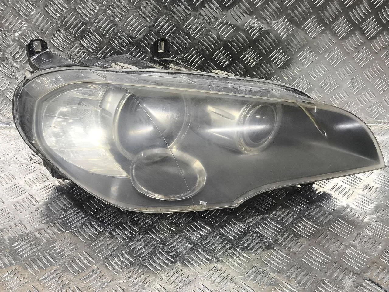 фара правая BMW X5 E70