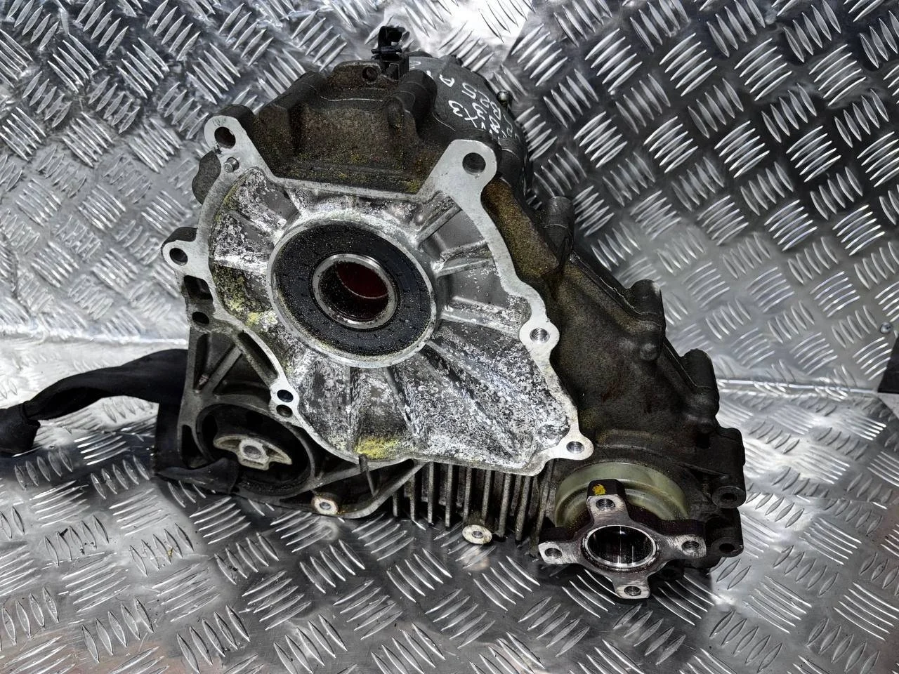 раздаточная коробка BMW X3 E83