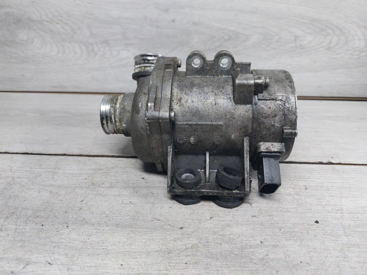 водяная помпа BMW 3 E90/E91/E92/E93