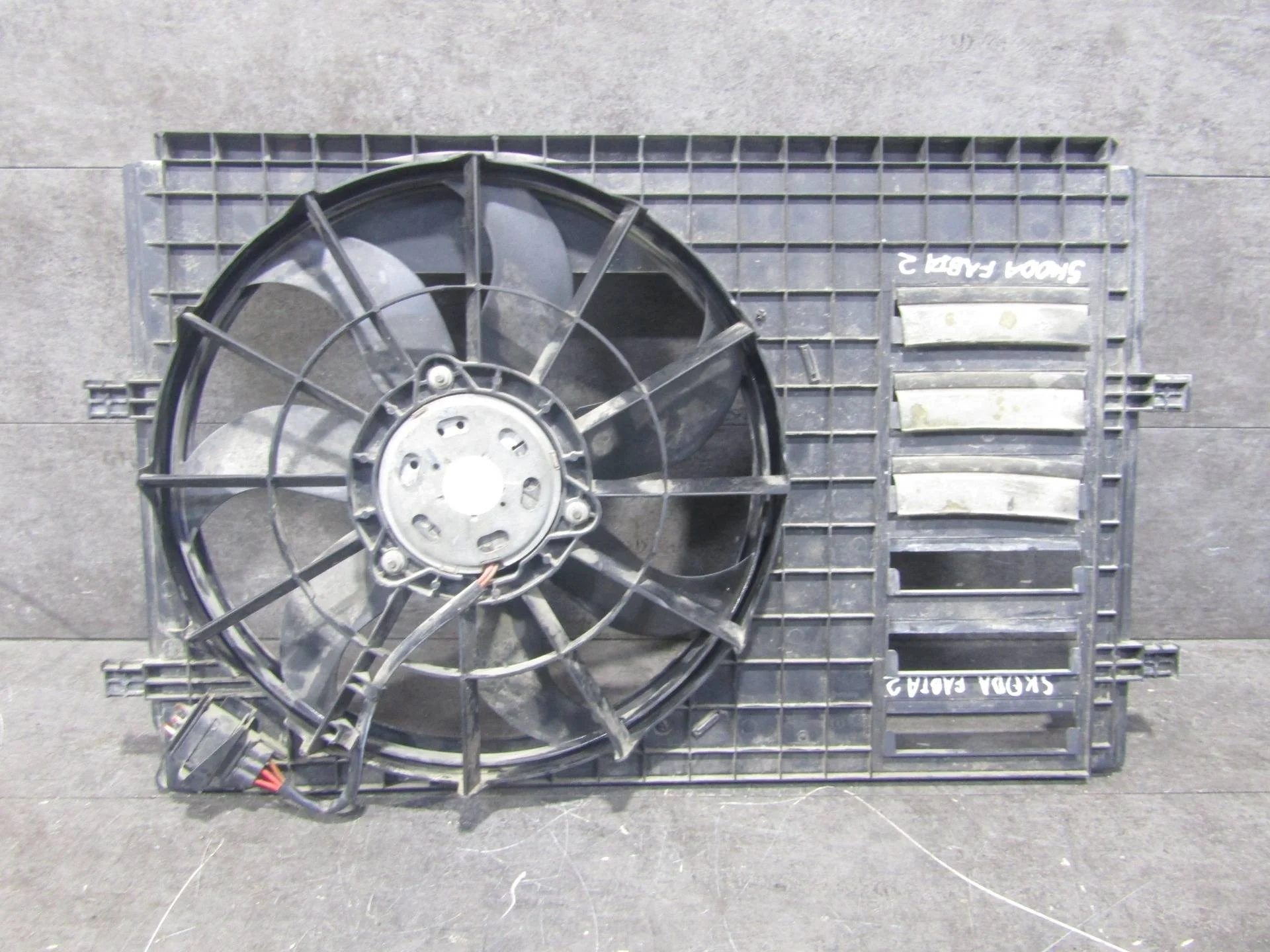 вентилятор охлаждения Volkswagen Polo 4