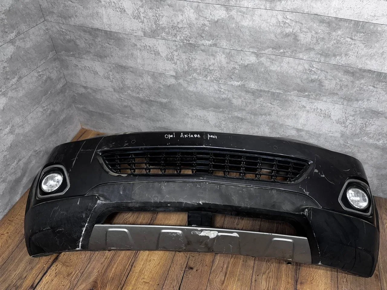 бампер передний Opel Antara L07  Серебро