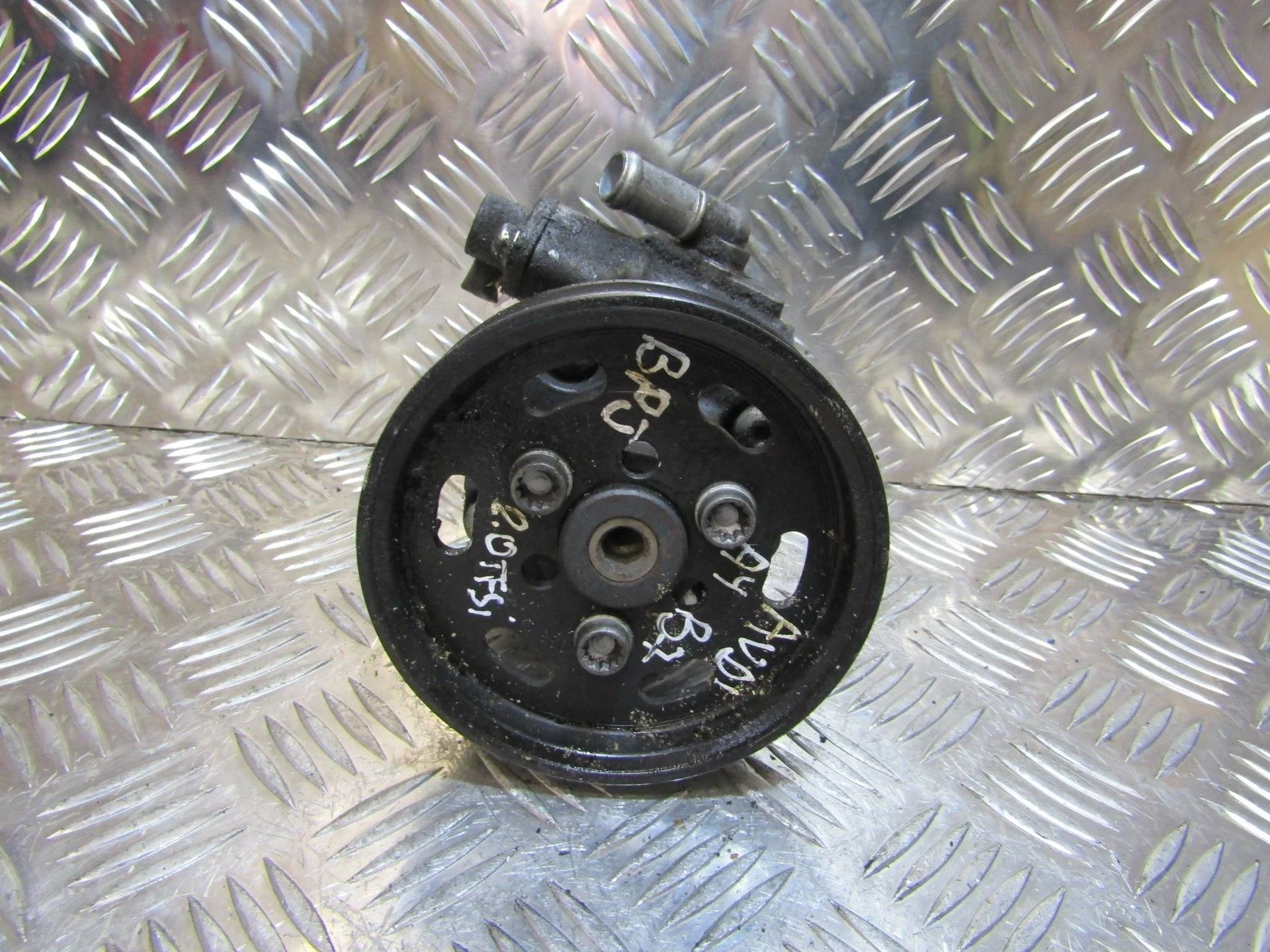 насос гидроусилителя руля Audi A6 4F/C6