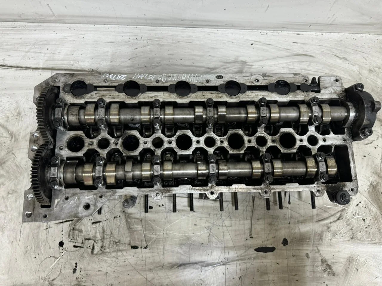 головка блока цилиндров Volvo XC90