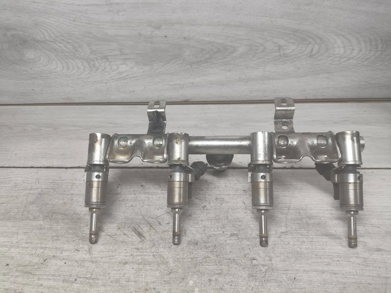 форсунка топливная Peugeot 308 T7