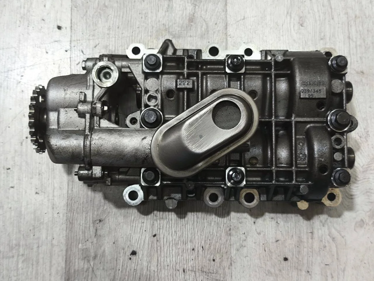 масляный насос Land Rover Freelander 2 L359