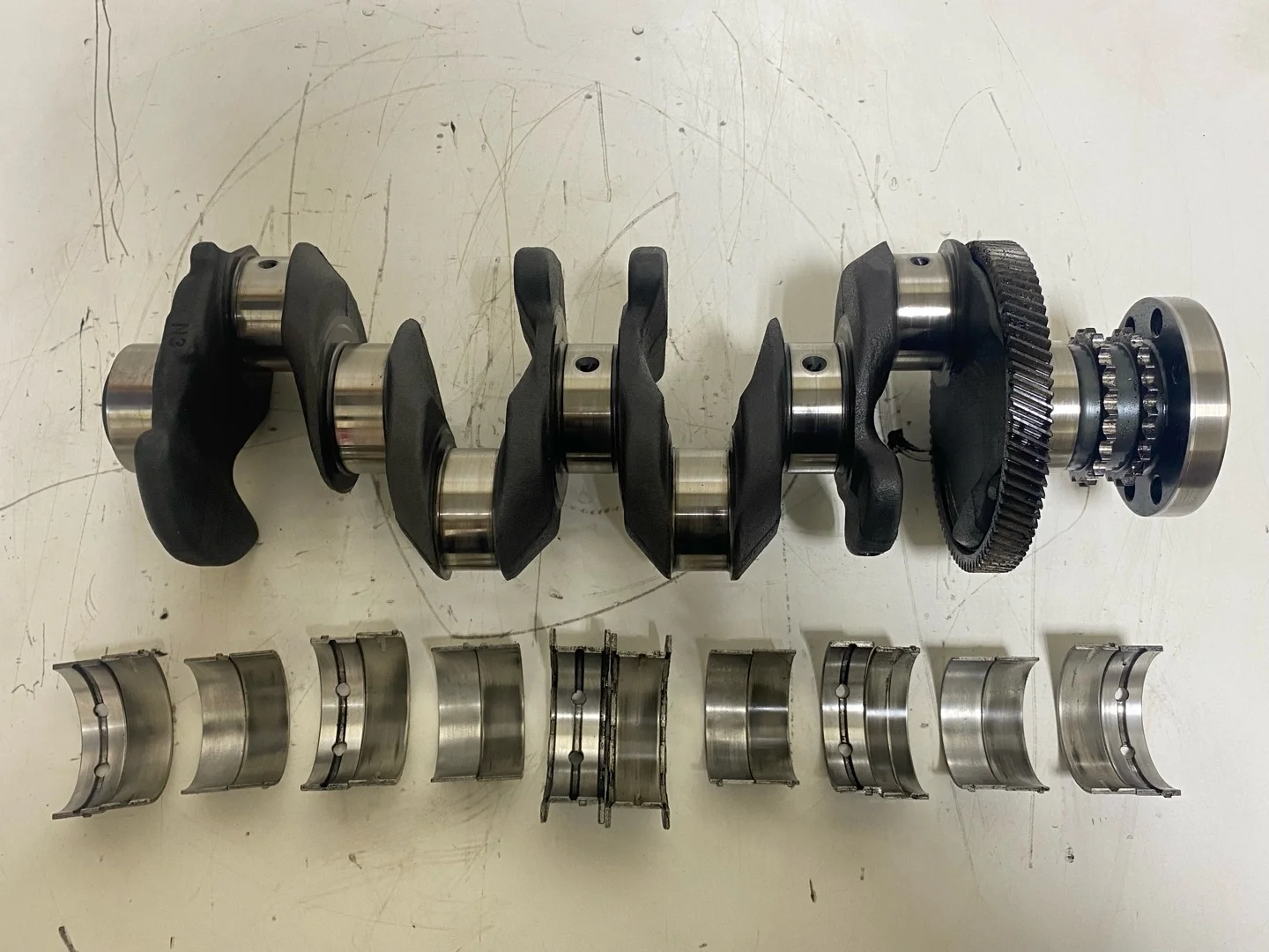 коленвал BMW X3 E83