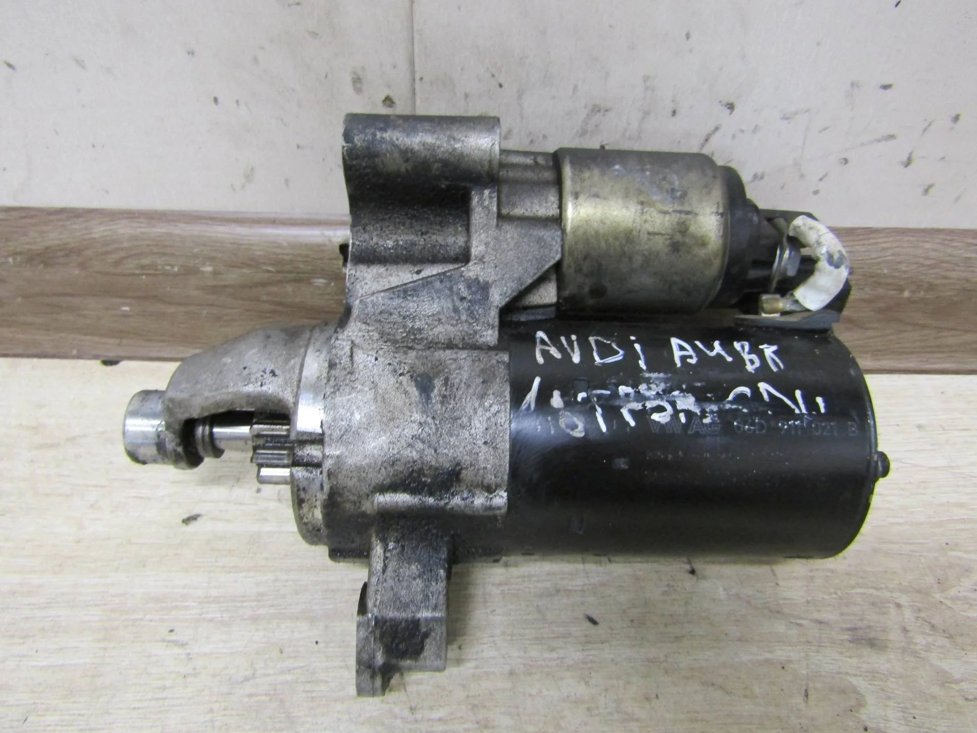 стартер Audi A4 B8/8K