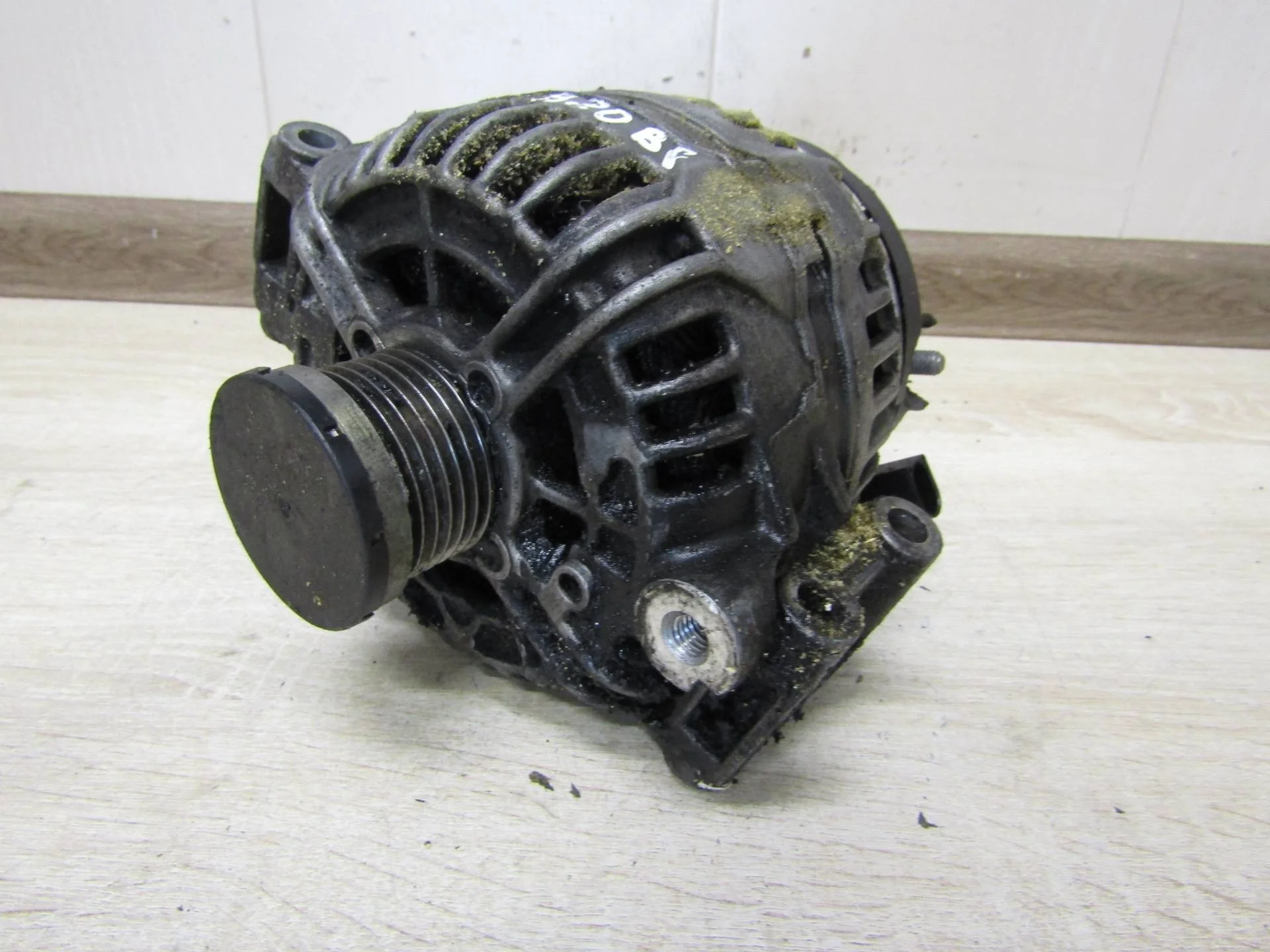 генератор BMW 1 E87