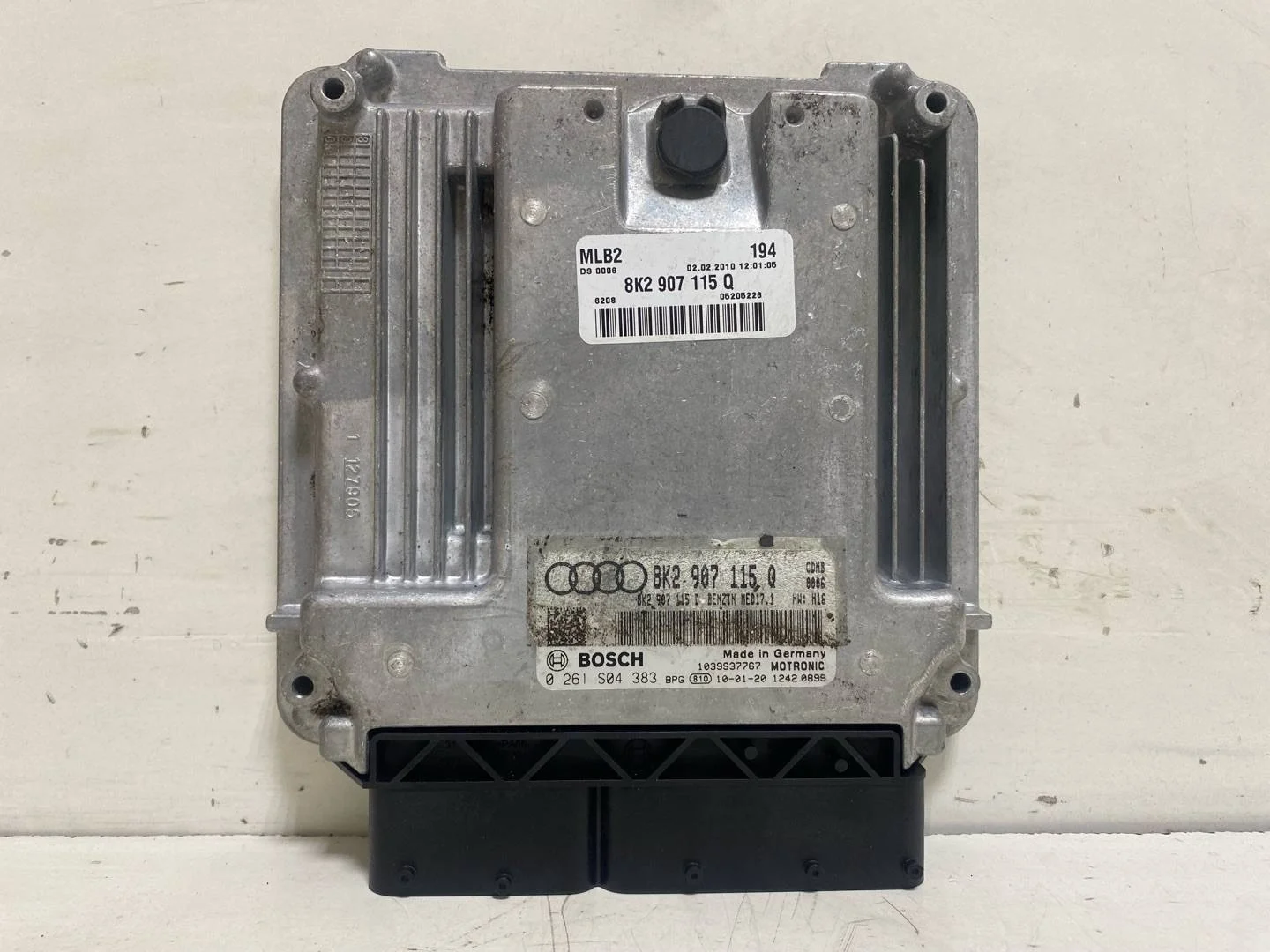 блок управления двигателем Audi A4 B8/8K