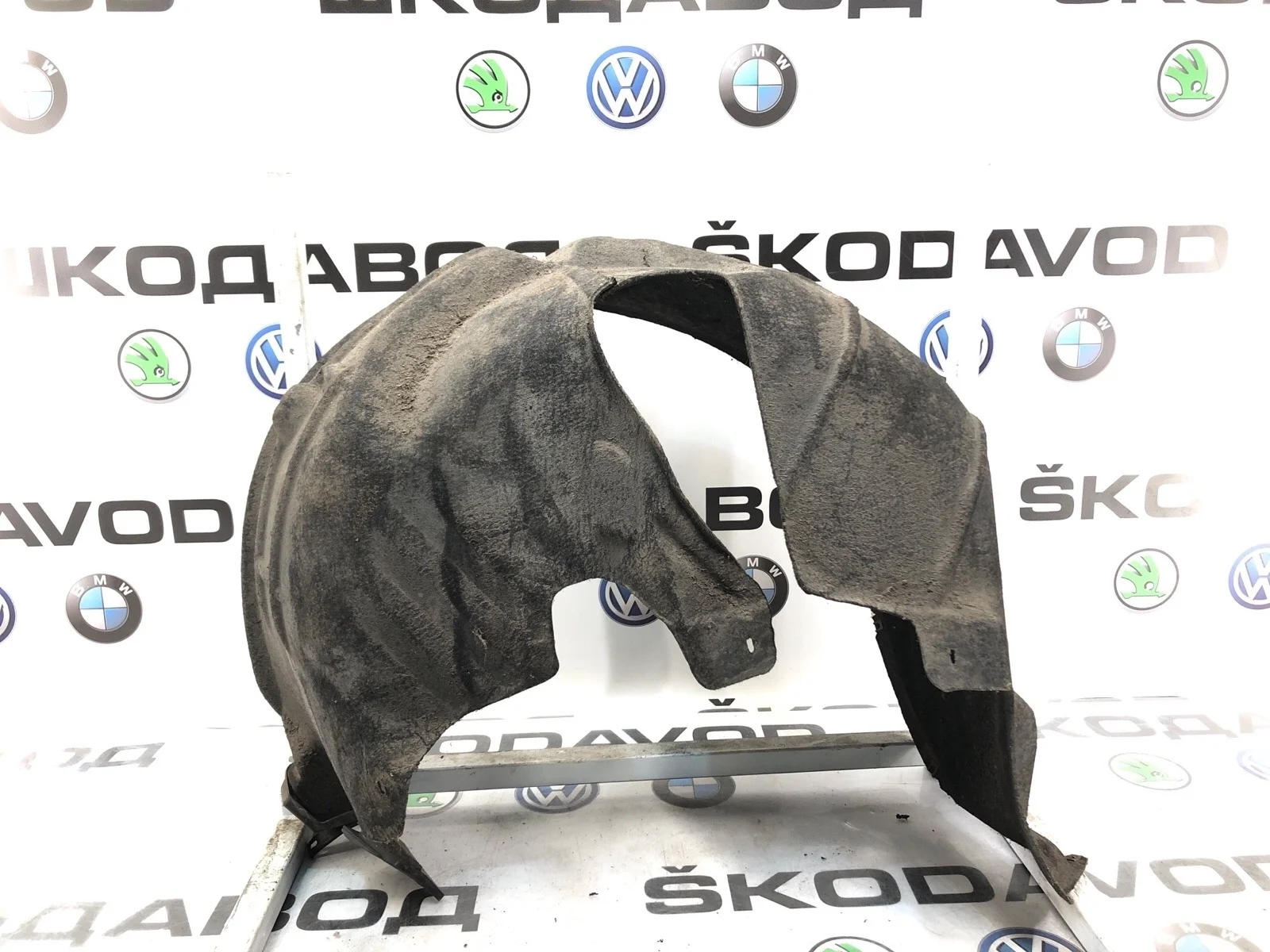 Подкрылок Skoda Yeti 2009 5L0810970 5L 2.0 CBDB, задний правый