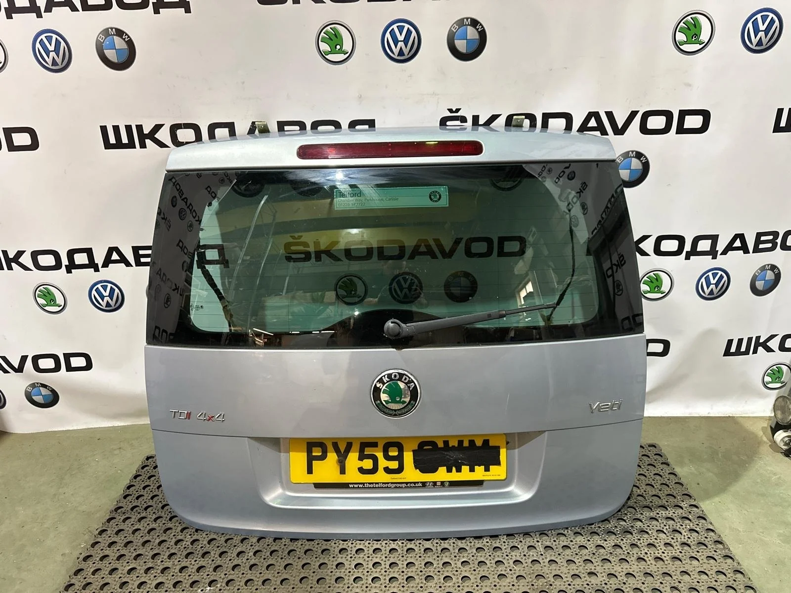 Крышка багажника Skoda Yeti 2009 5L6827025D 5L 2.0 CBDB