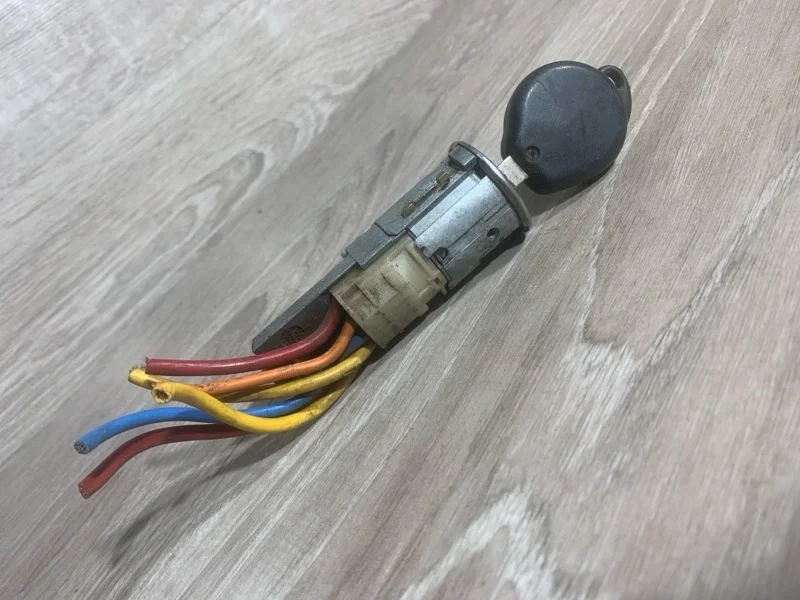 Замок зажигания Peugeot 206 1998-2003 4162Z1 ХЭТЧБЕК (5ДВ)