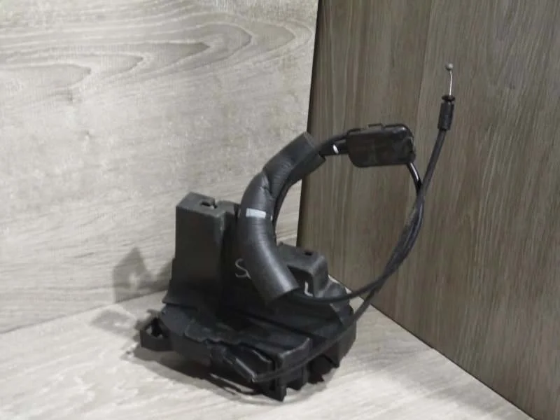 Замок боковой двери Renault Scenic 2005-2014 8200350758 3, задний левый