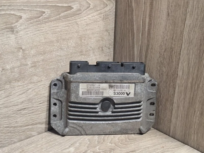 Блок управления двигателем Renault Scenic 2002-2010 8200509552 2