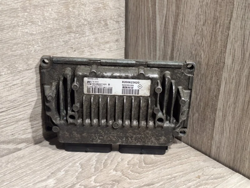 Блок управления АКПП Renault Scenic 2002-2010 8200623620 2