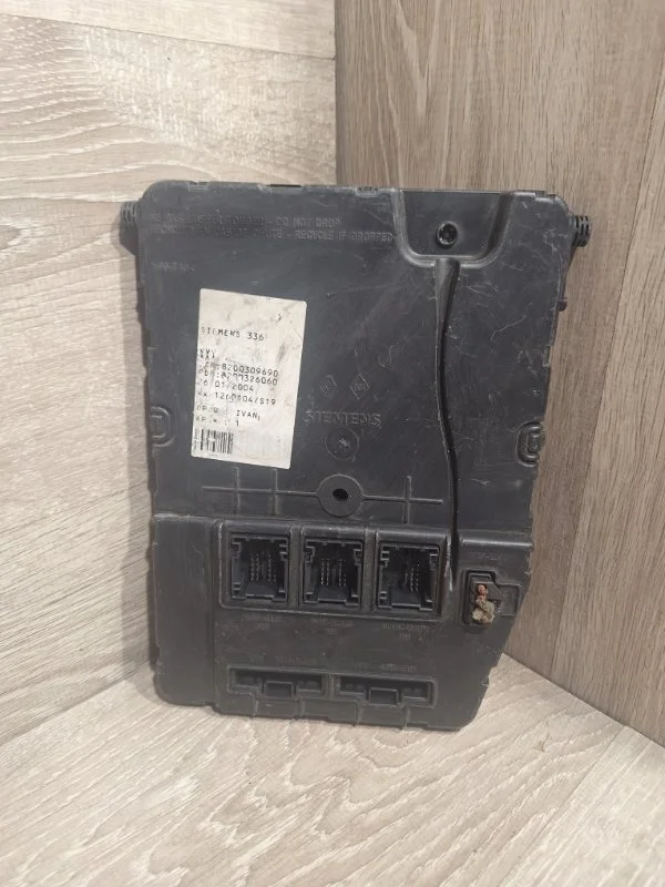 Блок комфорта Renault Scenic 2002-2010 8200309690 2