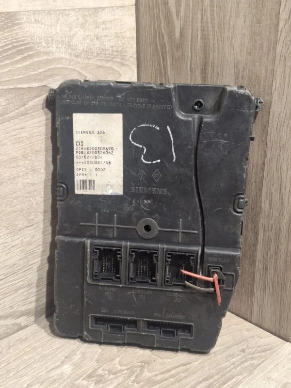 Блок комфорта Renault Scenic 2002-2010 8200309690 2