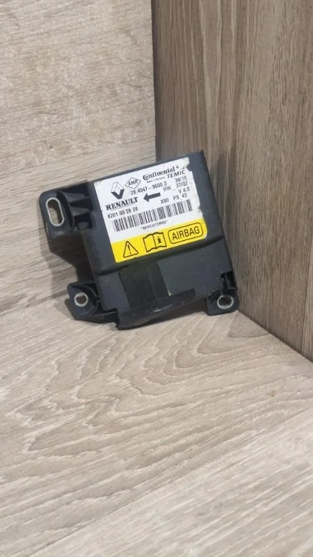 Блок управления SRS Renault Logan 2004-2014 8201002828 1