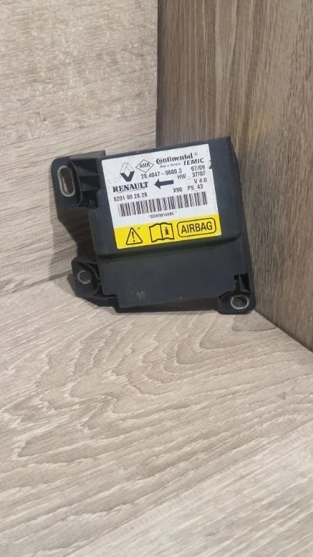 Блок управления SRS Renault Logan 2004-2014 8201002828 1