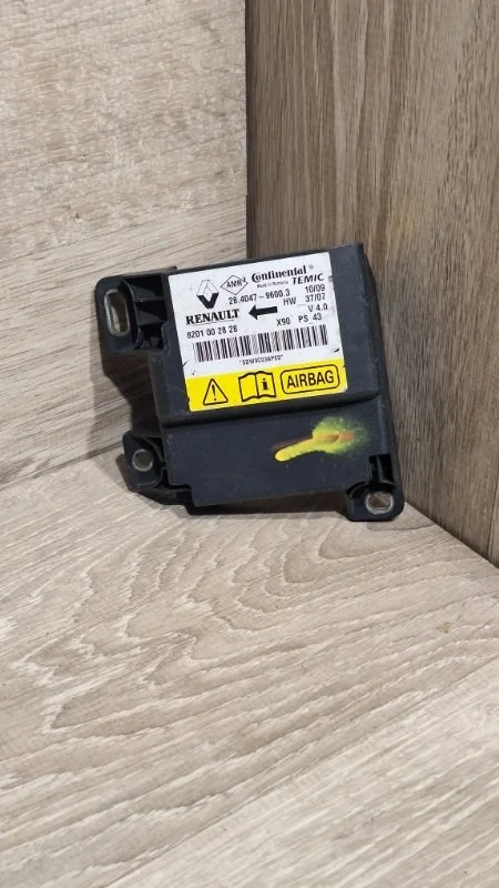 Блок управления SRS Renault Logan 2004-2014 8201002828 1