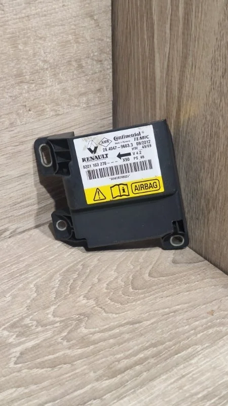 Блок управления SRS Renault Logan 2004-2014 8201163278 1