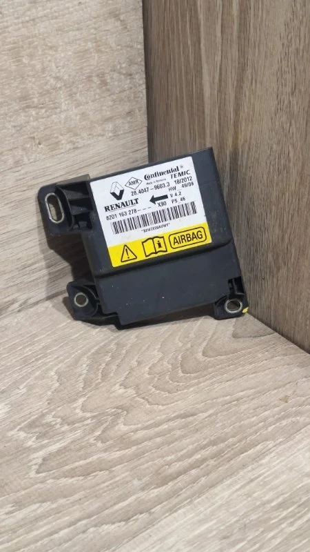 Блок управления SRS Renault Logan 2004-2014 8201163278 1