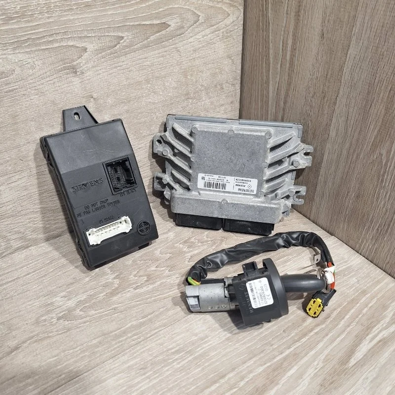 Комплект управления двигателем Renault Logan 2004-2014 8200856659 1