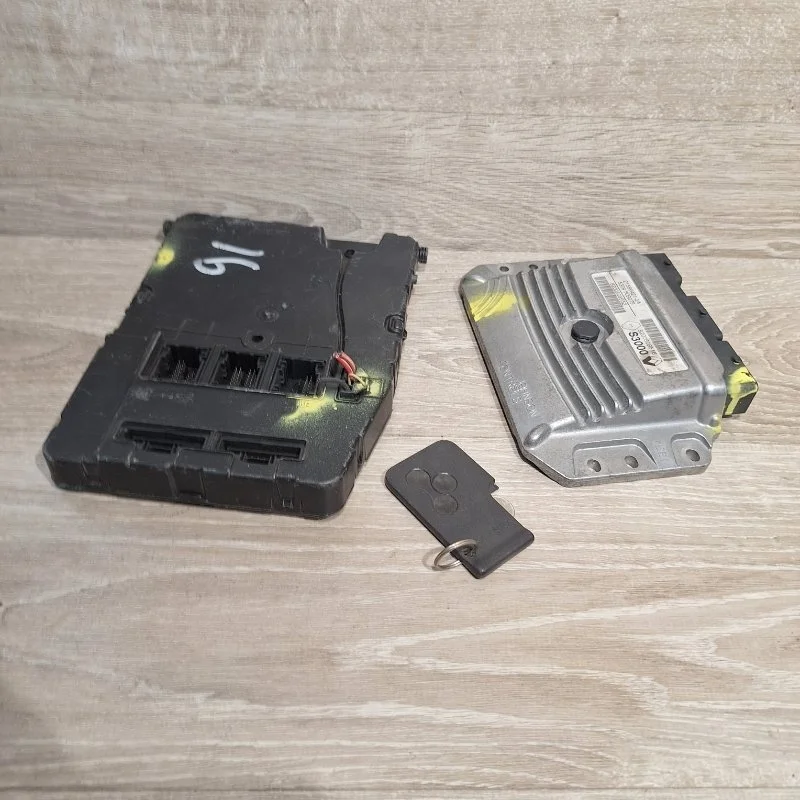 Комплект управления двигателем Renault Megane 2003-2010 8200509516 2