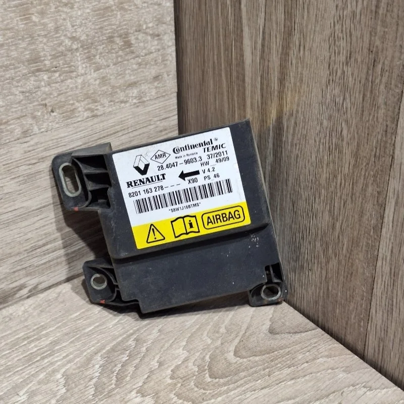 Блок управления SRS Renault Logan 2004-2014 8201163278 1