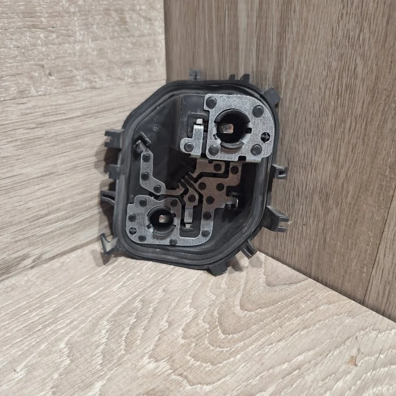 Плата заднего фонаря Renault Kaptur 2016-2020 265557849R, левая