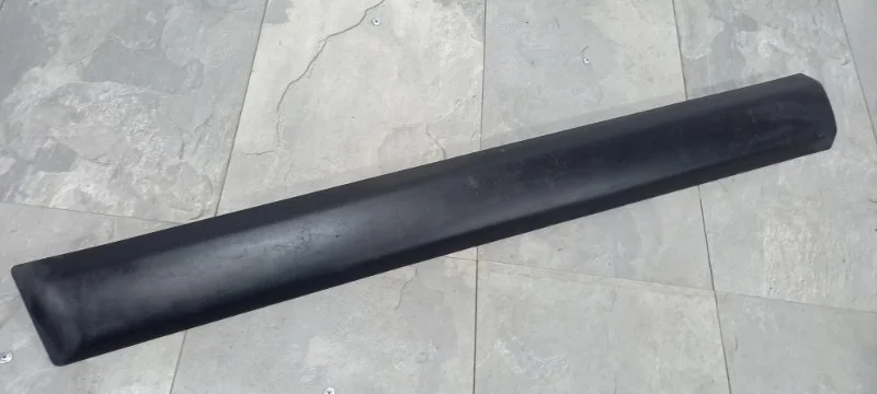 Молдинг двери Renault Sandero 2008-2014 8200735137 1, передний левый