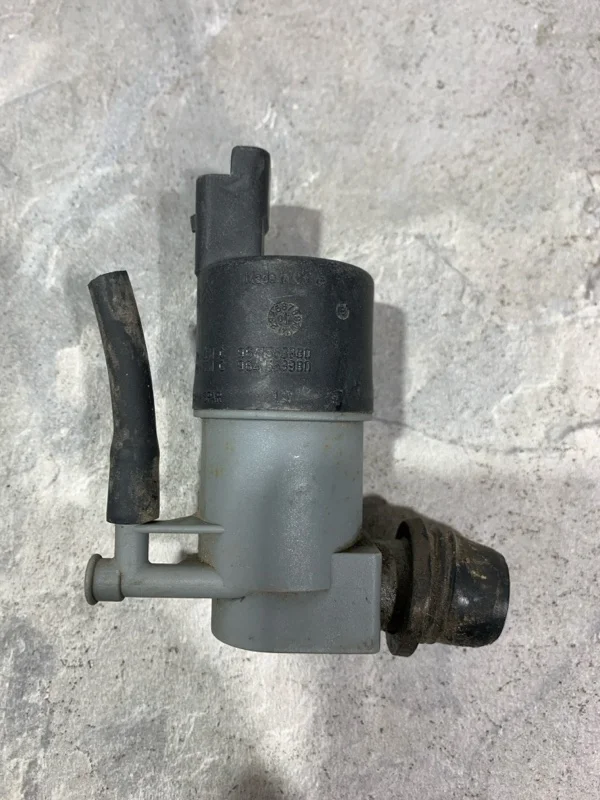 Моторчик бачка омывателя Renault Logan 2004-2022 8200031805 СЕДАН