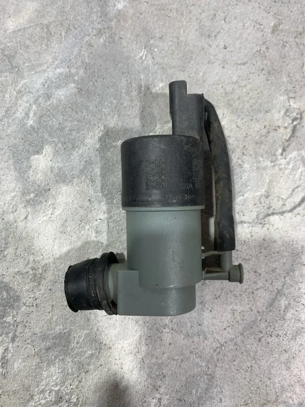 Моторчик бачка омывателя Renault Logan 2004-2022 8200031805 СЕДАН