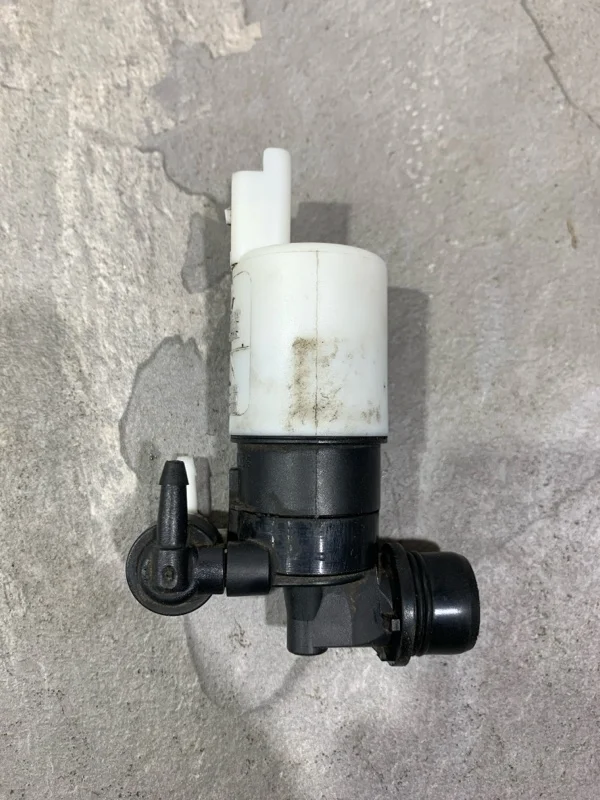 Моторчик бачка омывателя Renault Megane 2003-2016 8200067015 УНИВЕРСАЛ