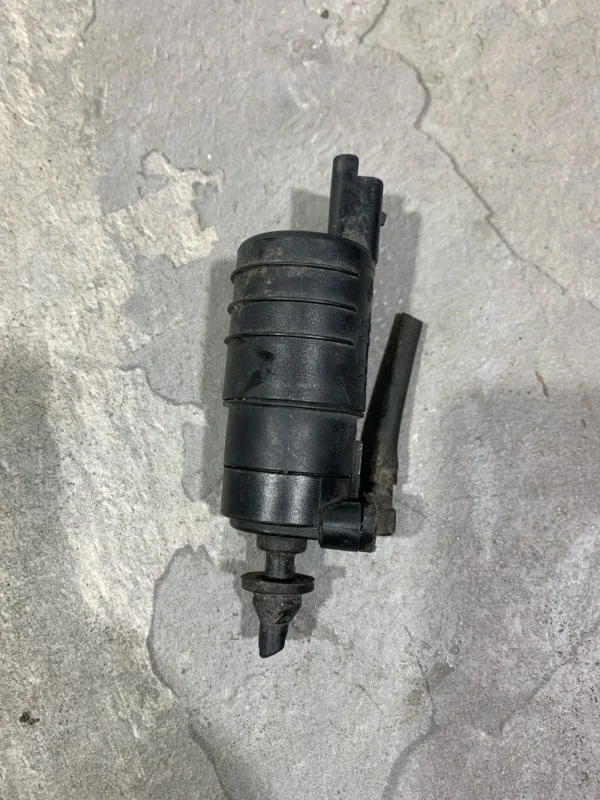 Моторчик бачка омывателя Renault Kangoo 1997-2007 7700431079 1