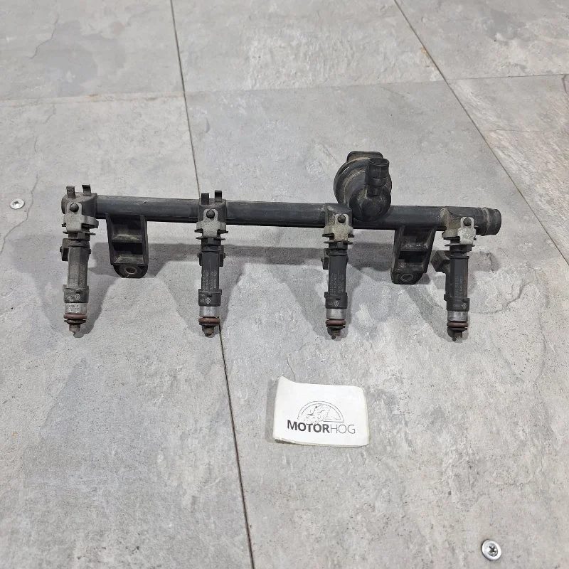 Топливная рейка Renault Symbol 1999-2008 7700274294