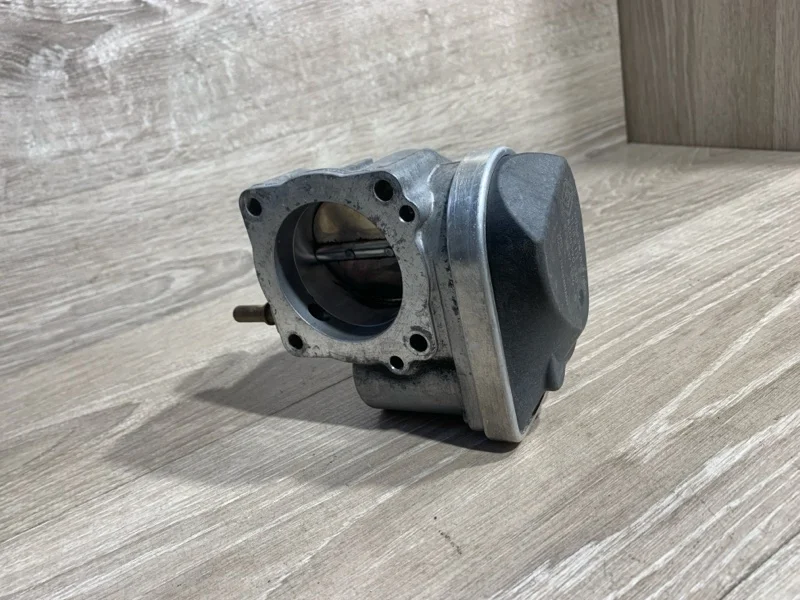 Дроссельная заслонка Renault Fluence 2008-2017 8200190230 1 К4М