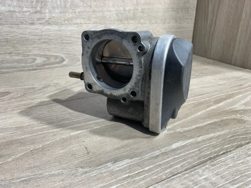 Дроссельная заслонка Renault Fluence 2008-2017 8200190230 1 К4М