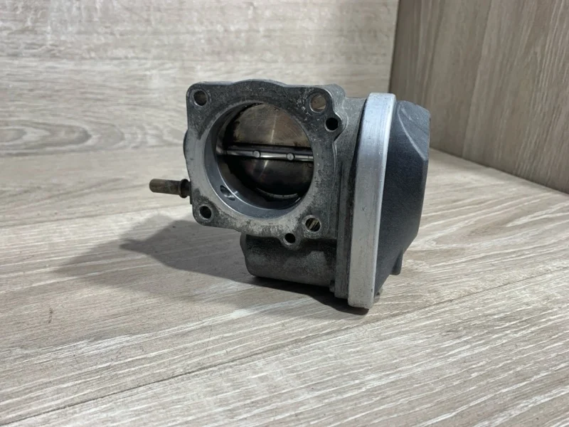 Дроссельная заслонка Renault Fluence 2008-2017 8200190230 1 К4М