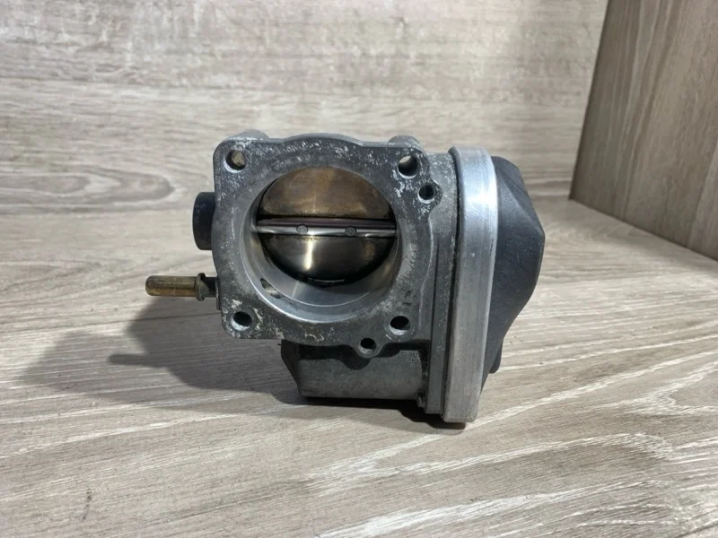 Дроссельная заслонка Renault Fluence 2008-2017 8200190230 1 К4М