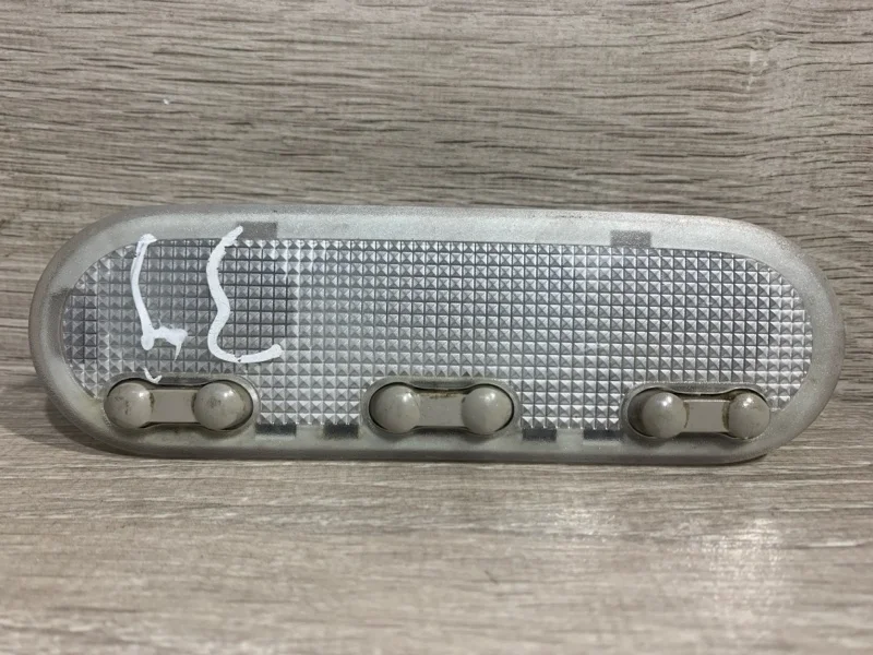 Плафон подсветки салона Renault Megane 2002-2009 8200073234 2