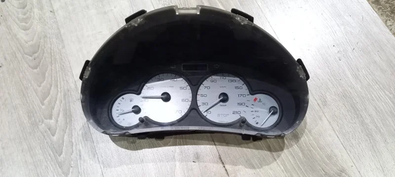Панель приборов Citroen Berlingo 2011 6105V7 ПАССАЖИР KFW