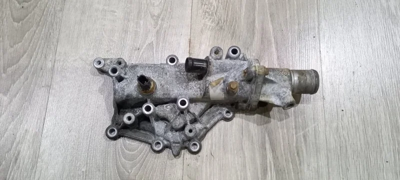 Корпус термостата Renault Duster 2010-2020 7700600514 1 F4R E410