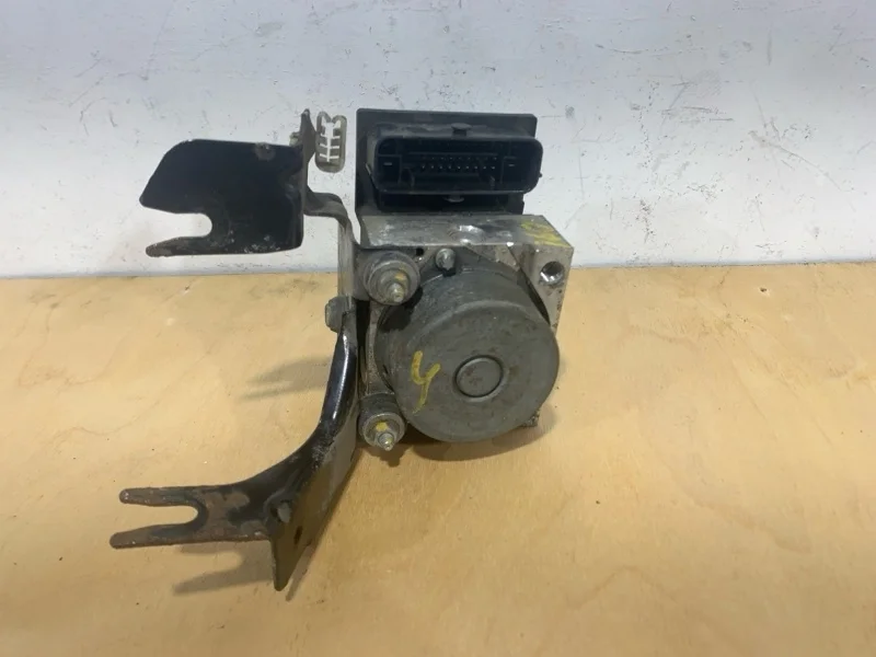Блок ABS Renault Duster 2010-2015 8200806980 1