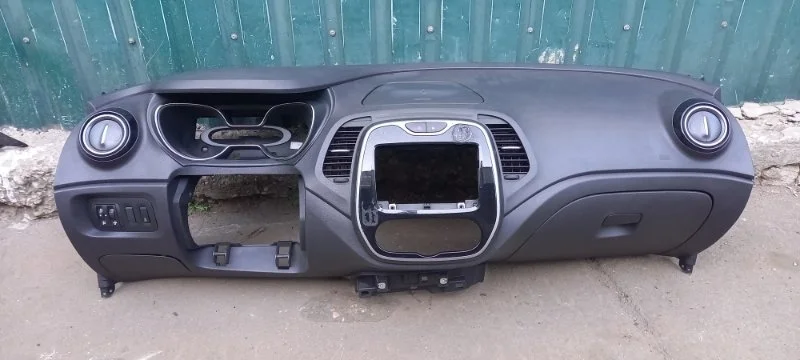 Торпедо Renault Kaptur 2019 681006549R H4M