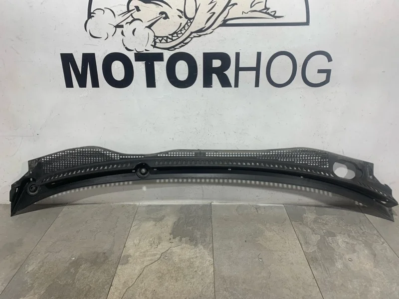 Жабо под дворники Renault Kaptur 2019 668118163R H4M