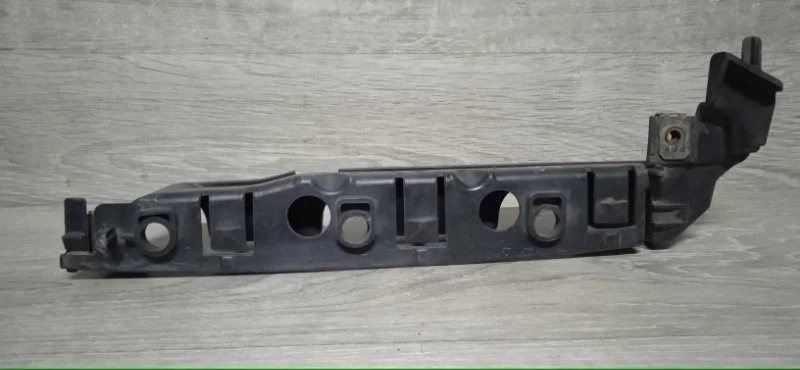 Кронштейн бампера Peugeot 407 2004-2011 9644645680, задний правый